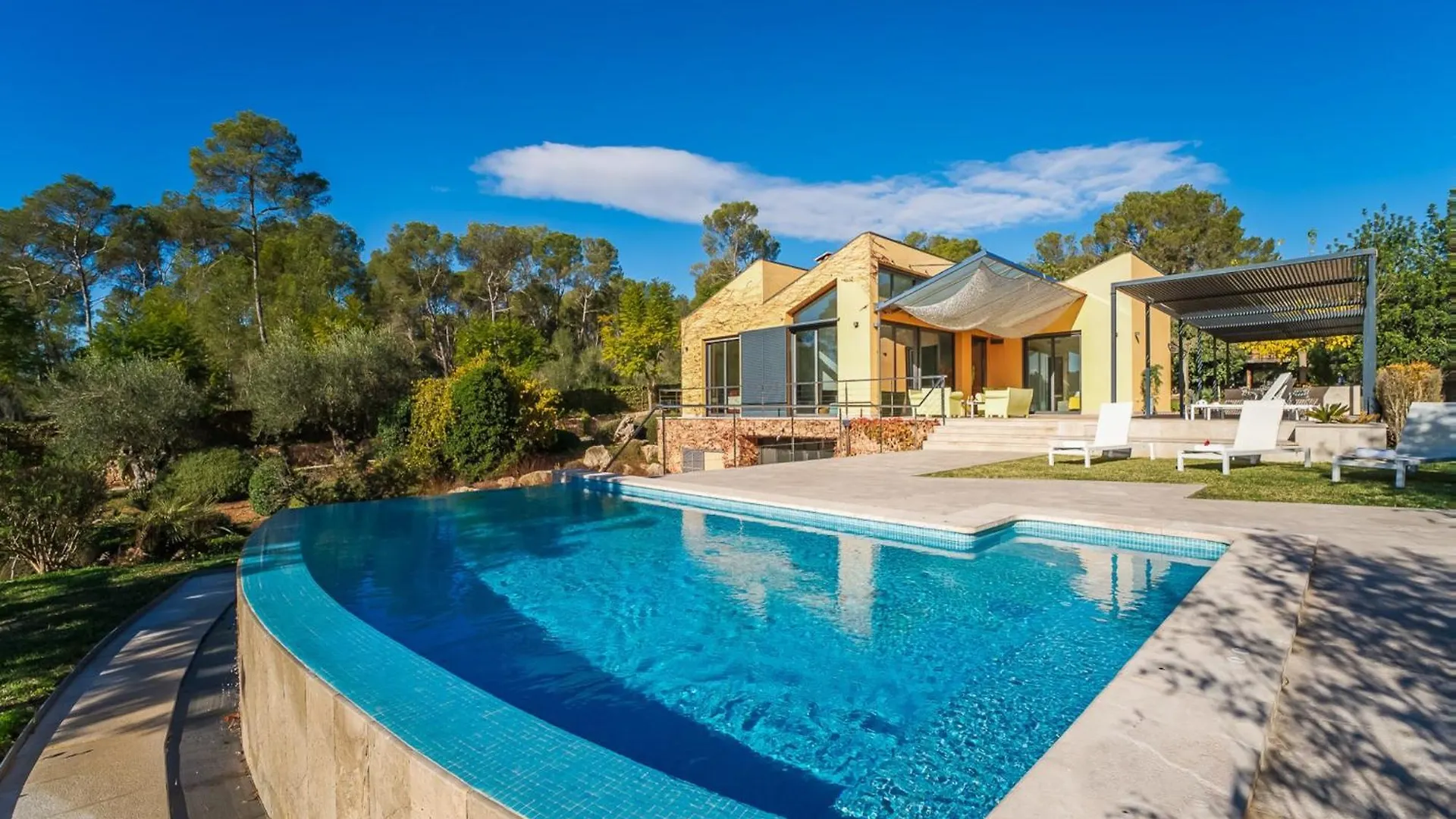Villa In Mallorca With Infinity Pool & Beaches Sencelles Spanien