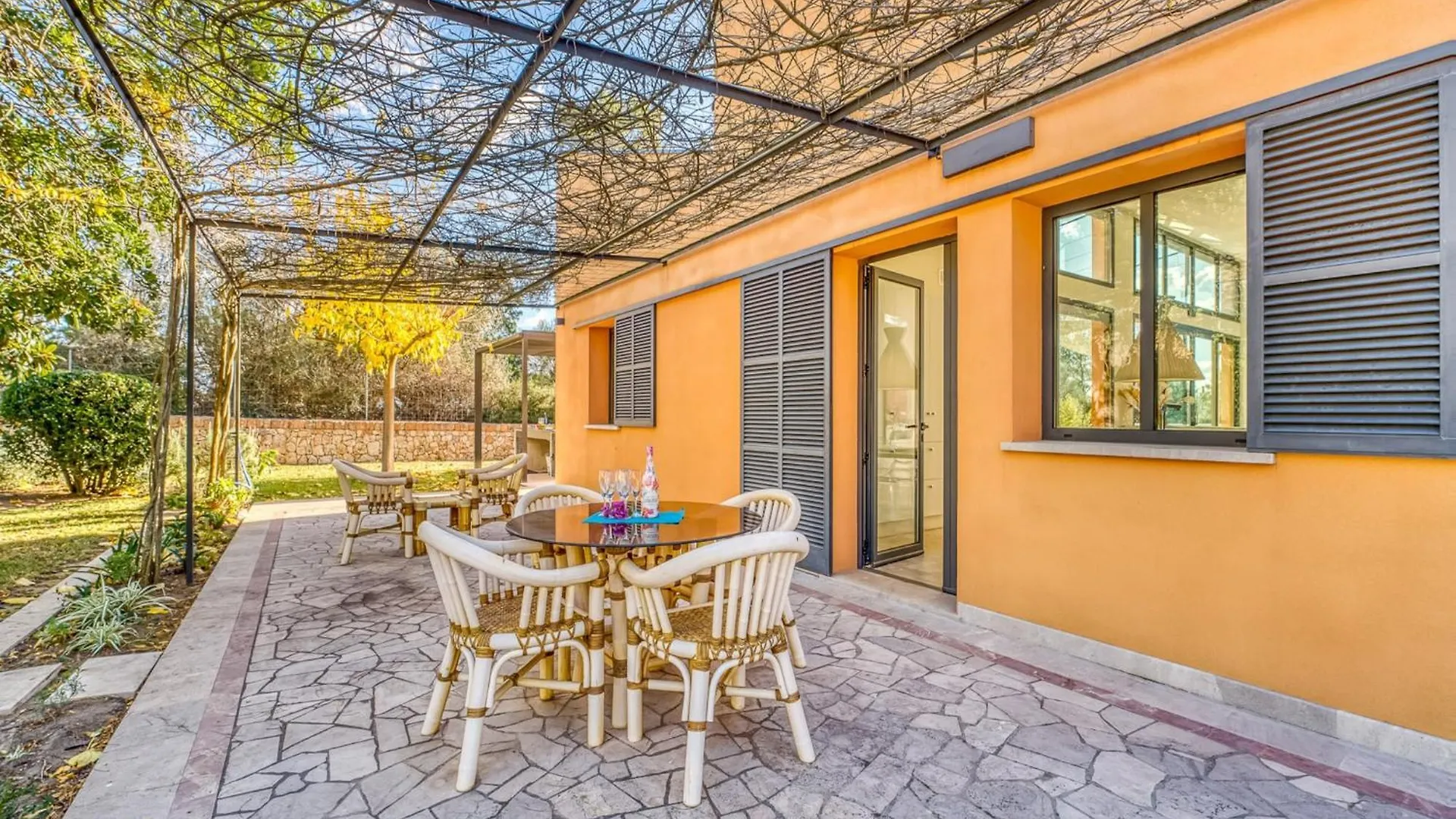 Villa In Mallorca With Infinity Pool & Beaches Sencelles Feriehus