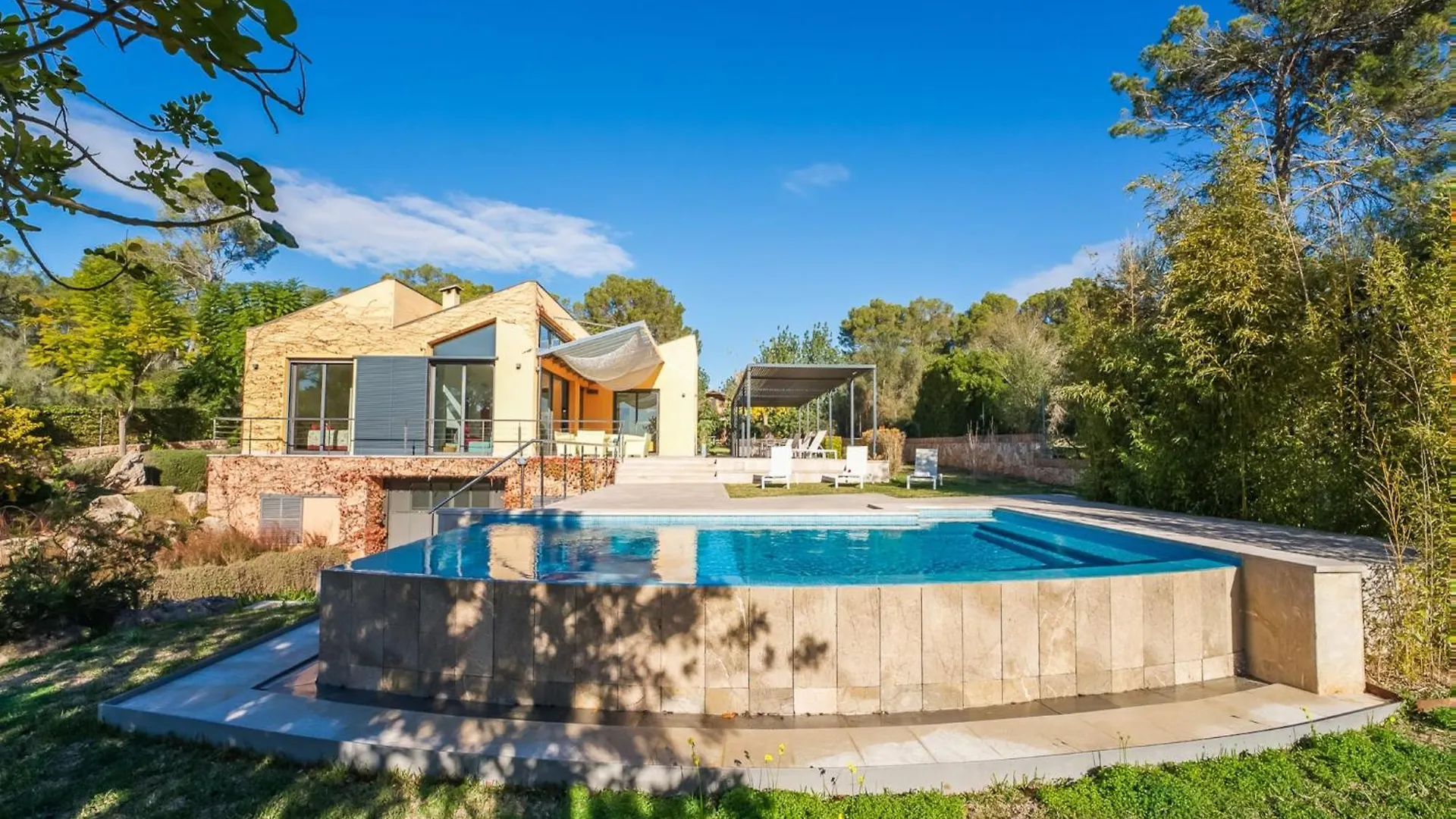 Villa In Mallorca With Infinity Pool & Beaches Sencelles
