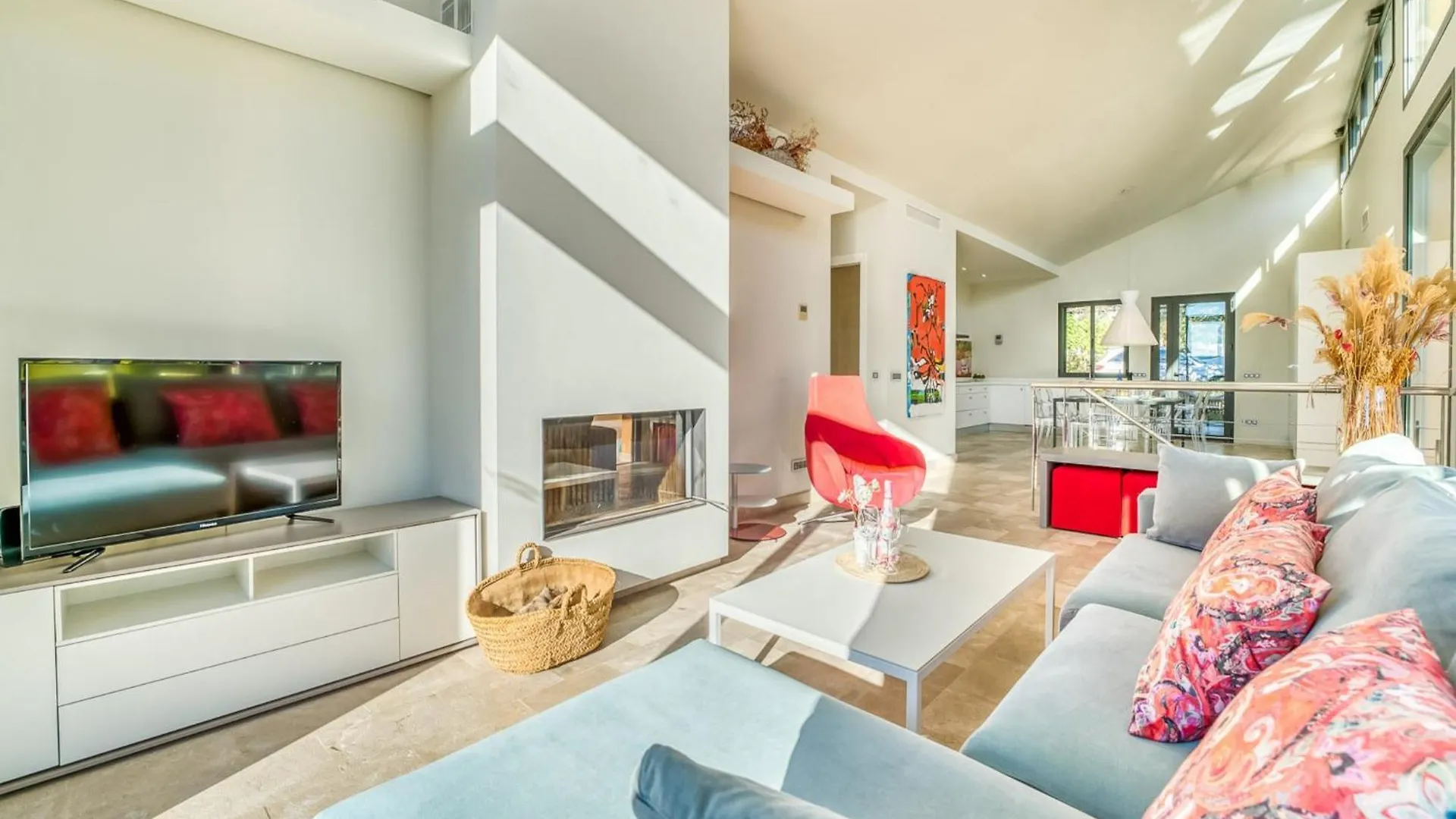 Villa In Mallorca With Infinity Pool & Beaches Sencelles